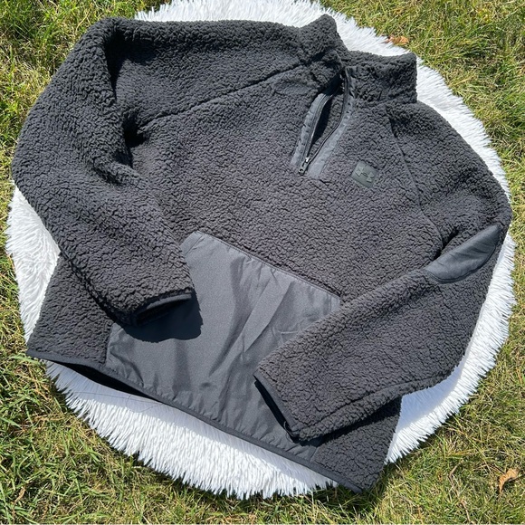 Under Armour Black Teddy Pullover Quarter Zip Fleece Jacket Women’s Size Medium - Picture 3 of 12